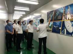 <b><font color='#0000FF'>东莞市委书记肖亚非一行参观考察九游·网站官网在线-九游(中国)半导体</font></b>